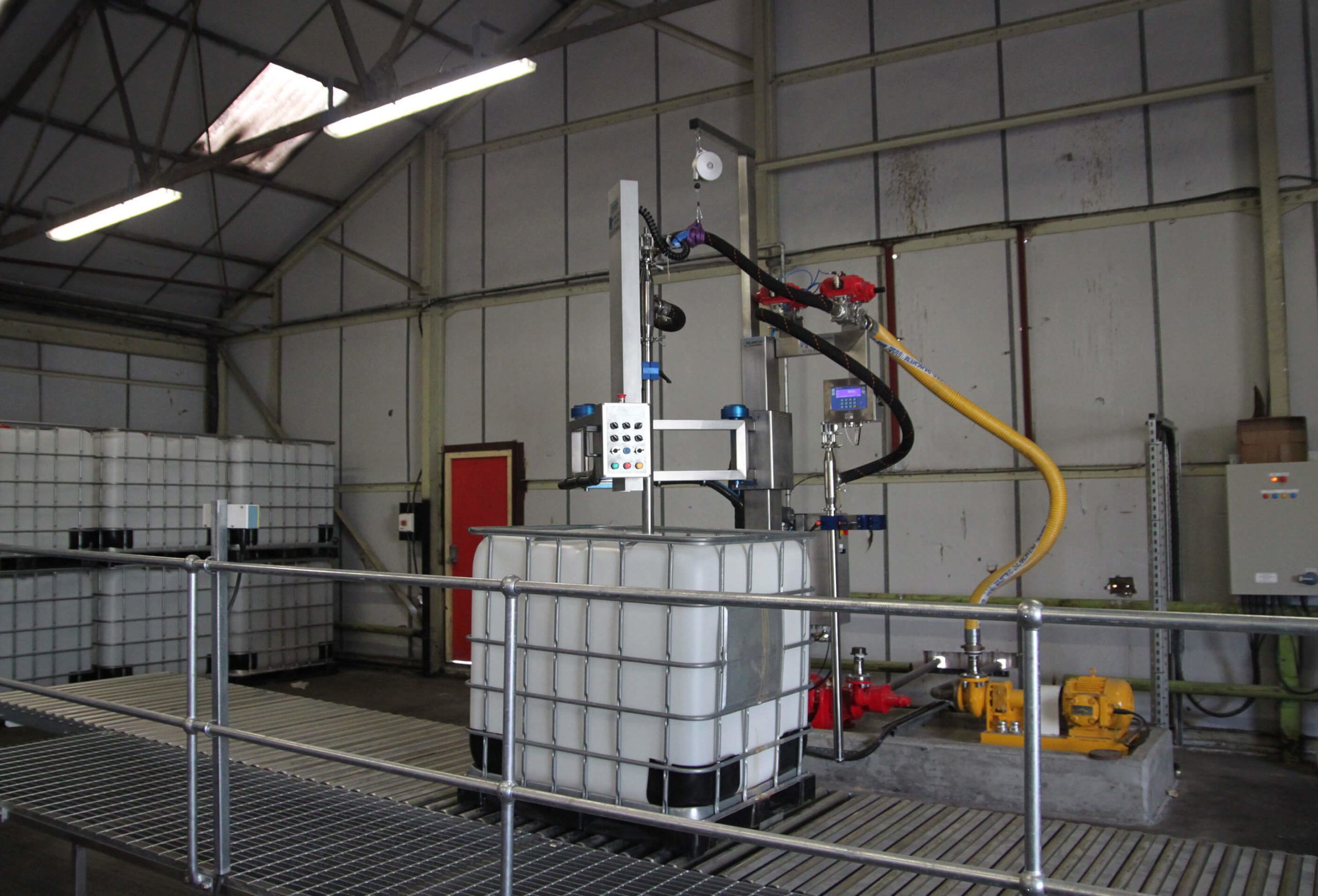 ft 100 liquid filling machine used with ICB